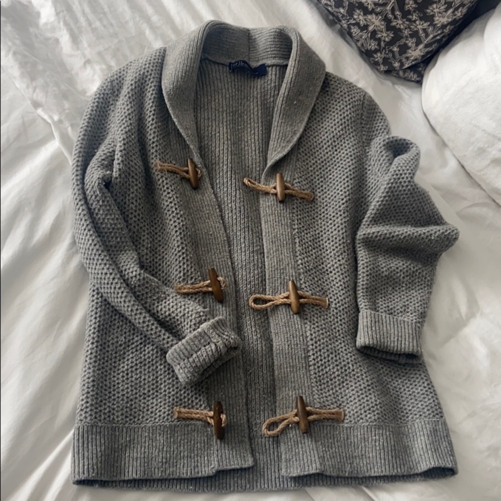 Lambs wool and nylon Grey sweater with toggle